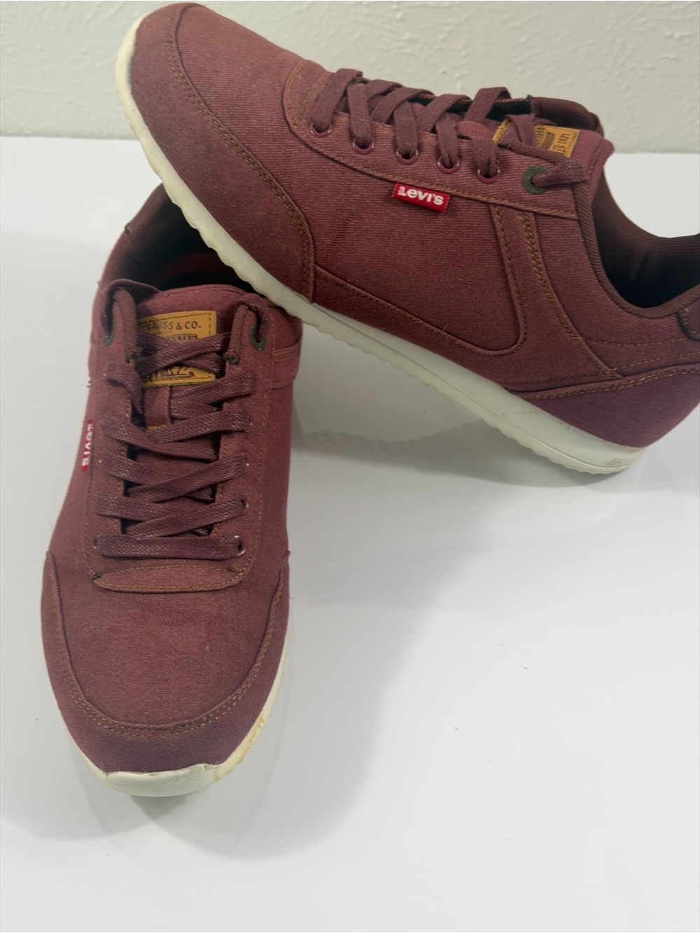 Levi’s Men’s Burgundy Sneakers Size 11 Casual Lace Up Shoes - Picture 2 of 7